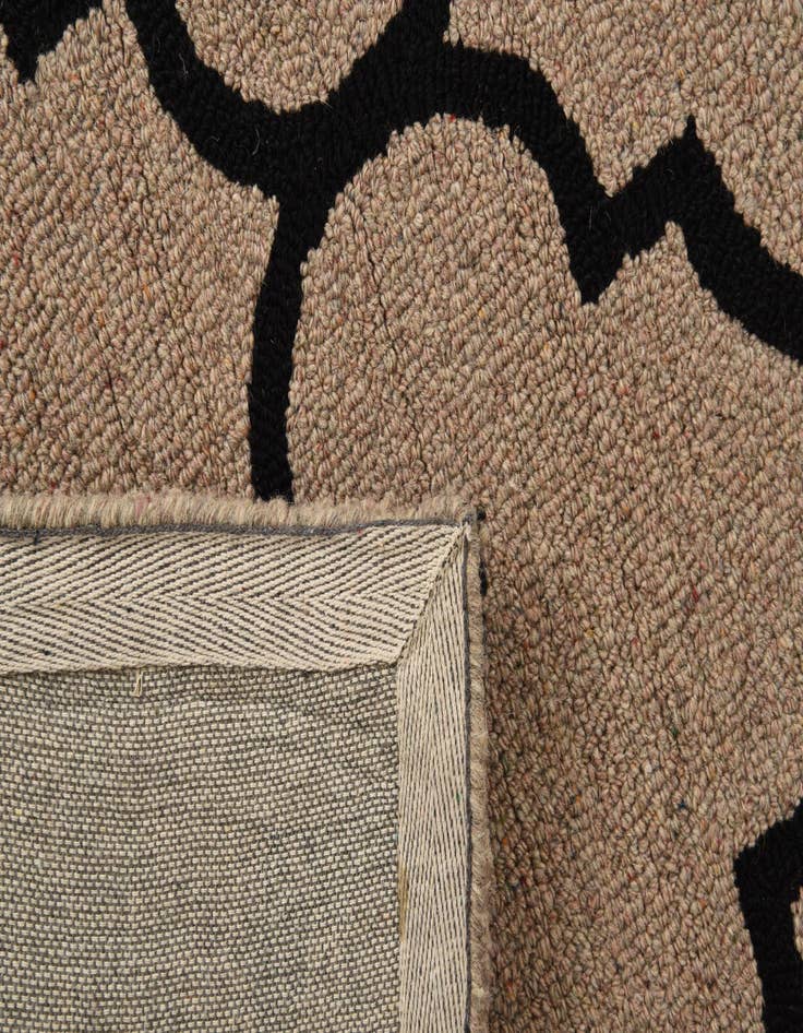 Detail image of 5' x 8' Luna Rug