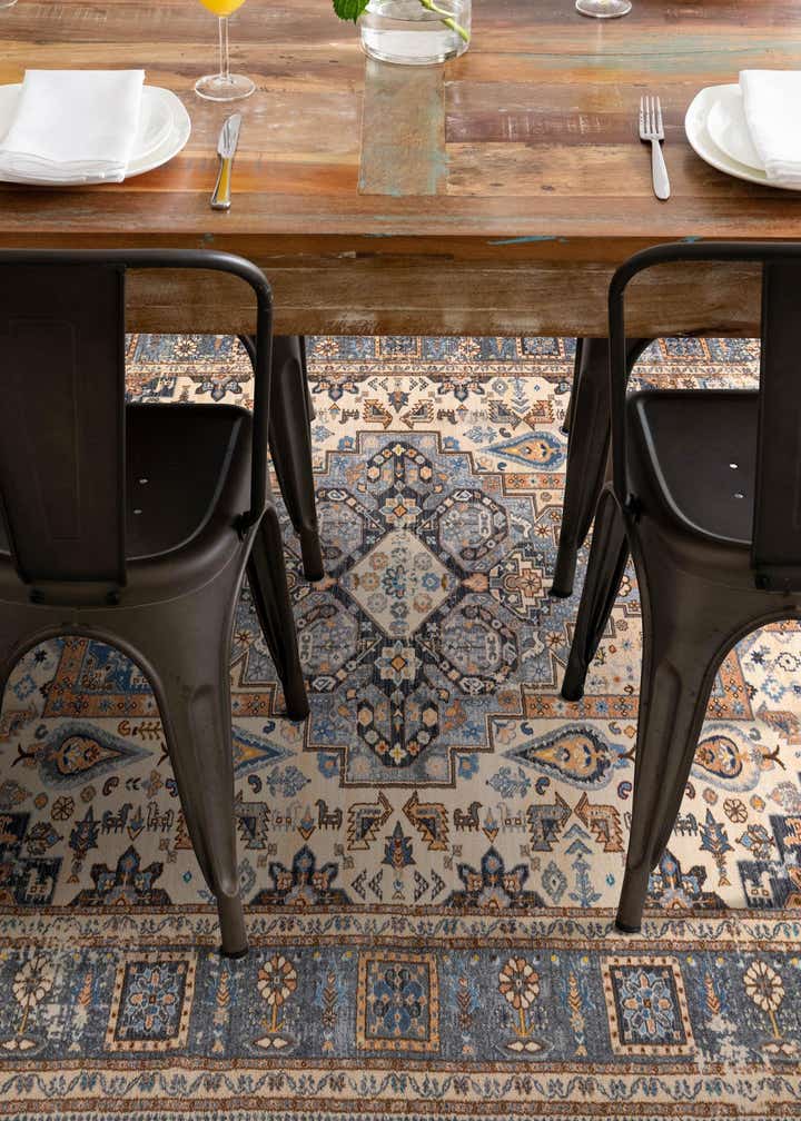 6' 7 x 9' Medina Rug