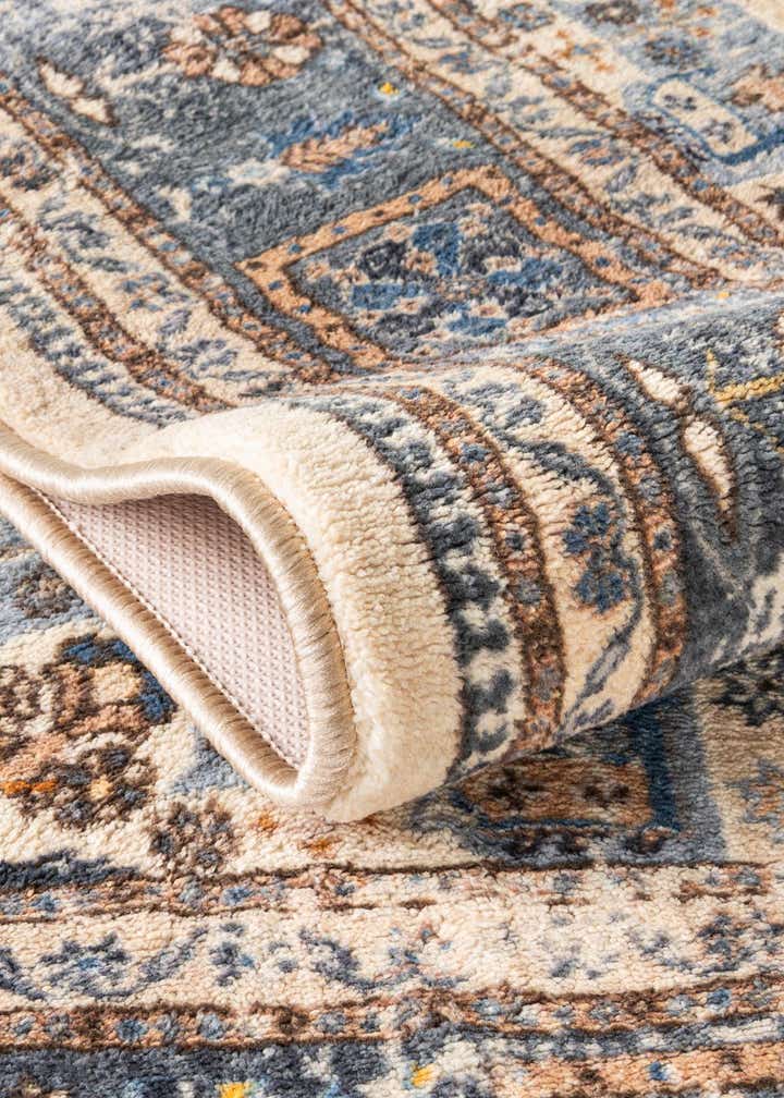6' 7 x 9' Medina Rug