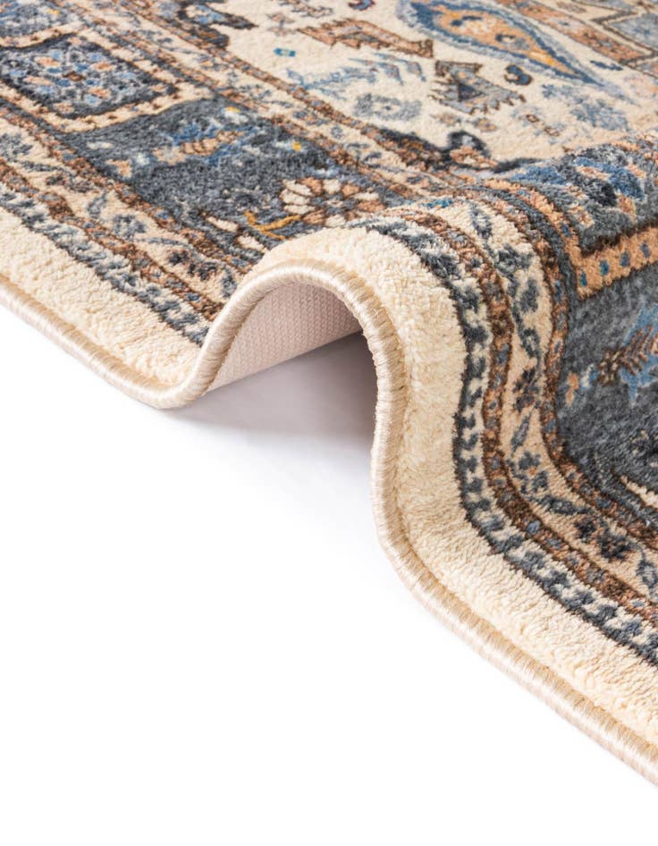Detail image of 6' 7 x 9' Medina Rug