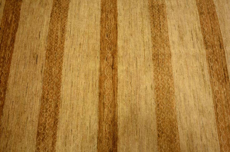 Detail image of 4' 10 x 6' 5 Hand Knotted Modern Ziegler Oriental Rug