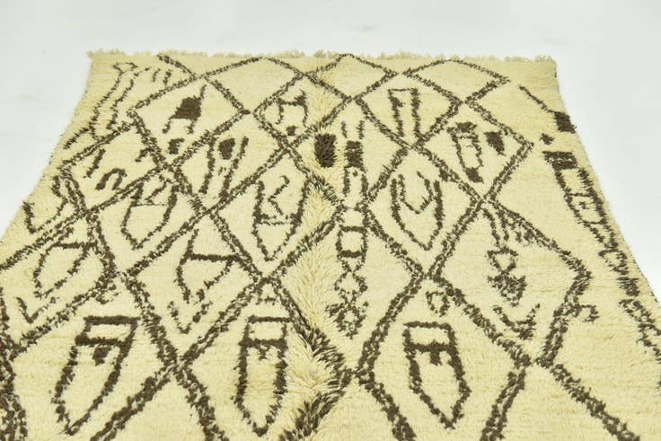 Detail image of 5' 6 x 9' 3 Hand Knotted Moroccan Wool Rug