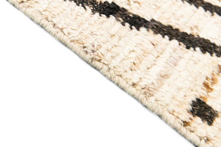Detail image of 12' 6 x 17' 4 Hand Knotted Moroccan Wool Rug