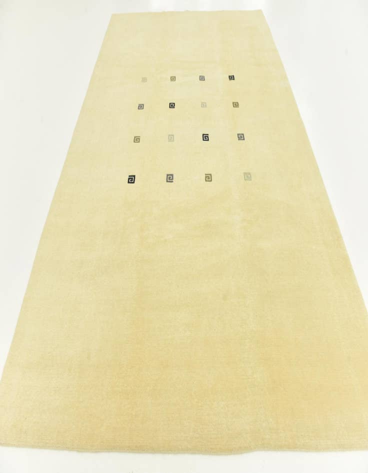 Detail image of 6' 7 x 9' 9 Hand Knotted Nepal Wool Rug