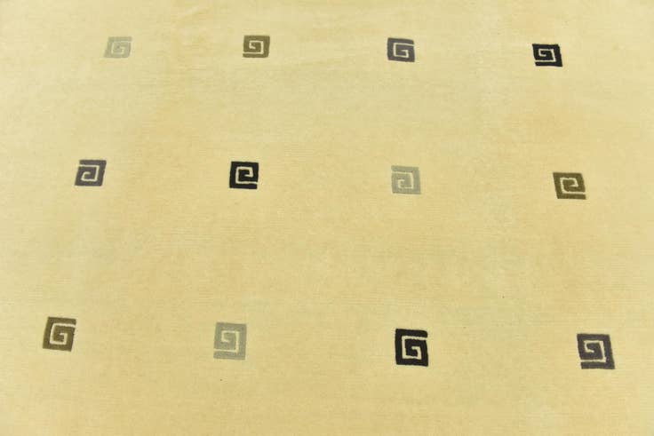 Detail image of 6' 7 x 9' 9 Hand Knotted Nepal Wool Rug