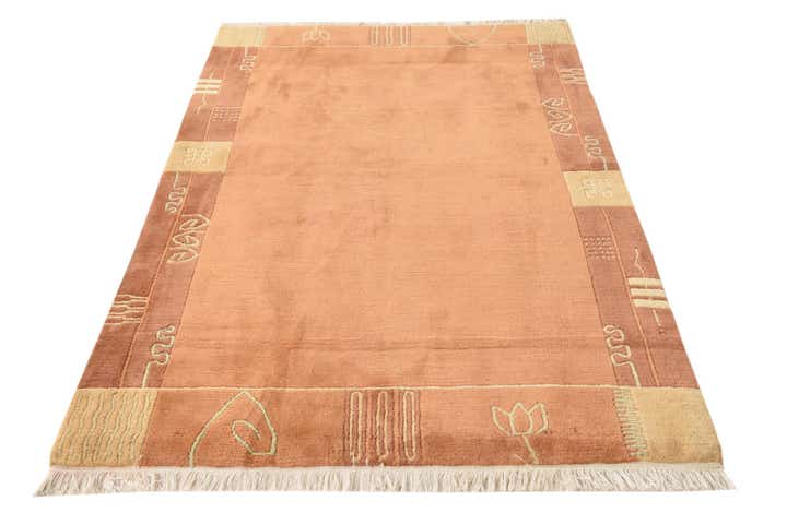 4' x 5' 10 Hand Knotted Nepal Wool Rug