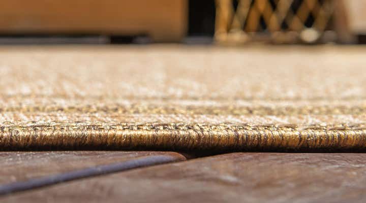 3' 3 x 5' Easy-Clean Border Indoor / Outdoor Rug