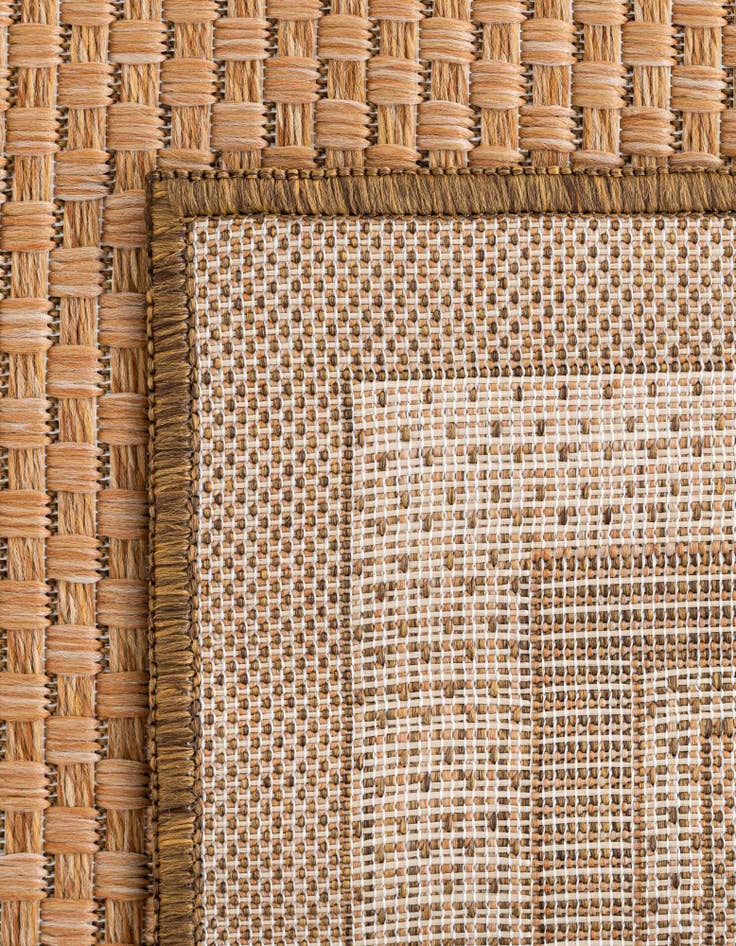 Detail image of 5' 3 x 8' Easy-Clean Border Indoor / Outdoor Rug
