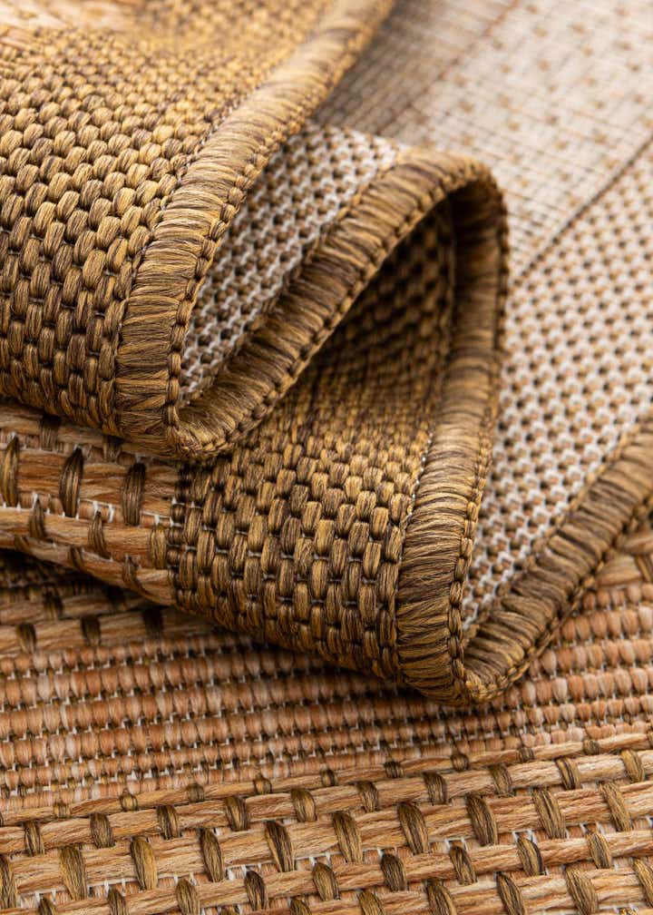 3' 3 x 5' Easy-Clean Border Indoor / Outdoor Rug