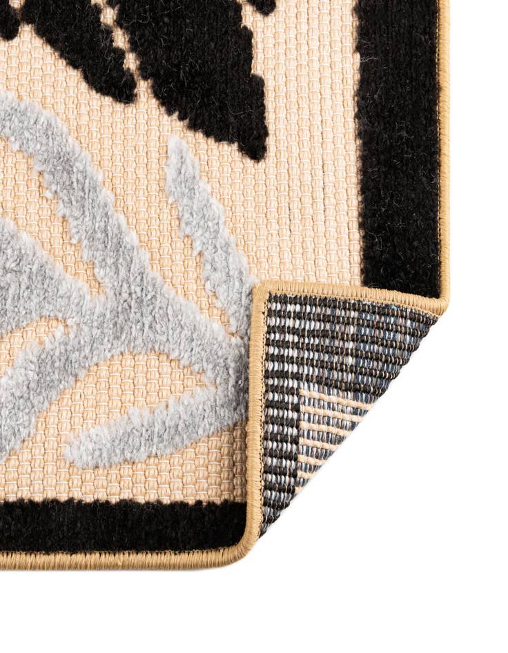 Detail image of 5' 3 x 7' 7  Washable  Indoor / Outdoor Rug