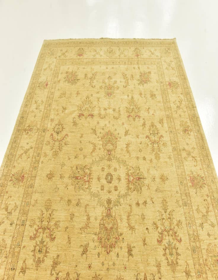 Detail image of 7' 1 x 9' 10 Hand Knotted Peshawar Ziegler Rug
