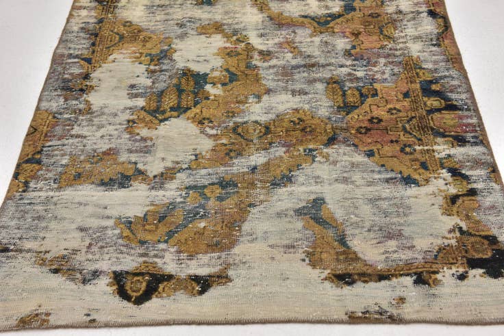 Detail image of 4' 3 x 6' 8 Hand Knotted Ultra Vintage Persian Wool Rug