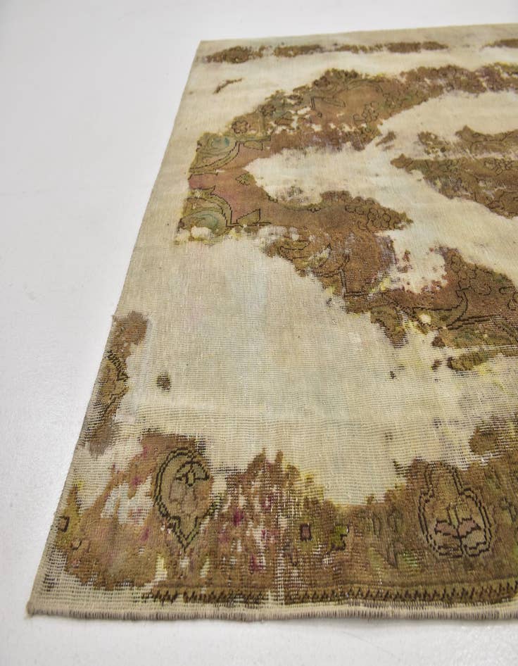 Detail image of 5' 10 x 7' 10 Hand Knotted Ultra Vintage Persian Wool Rug