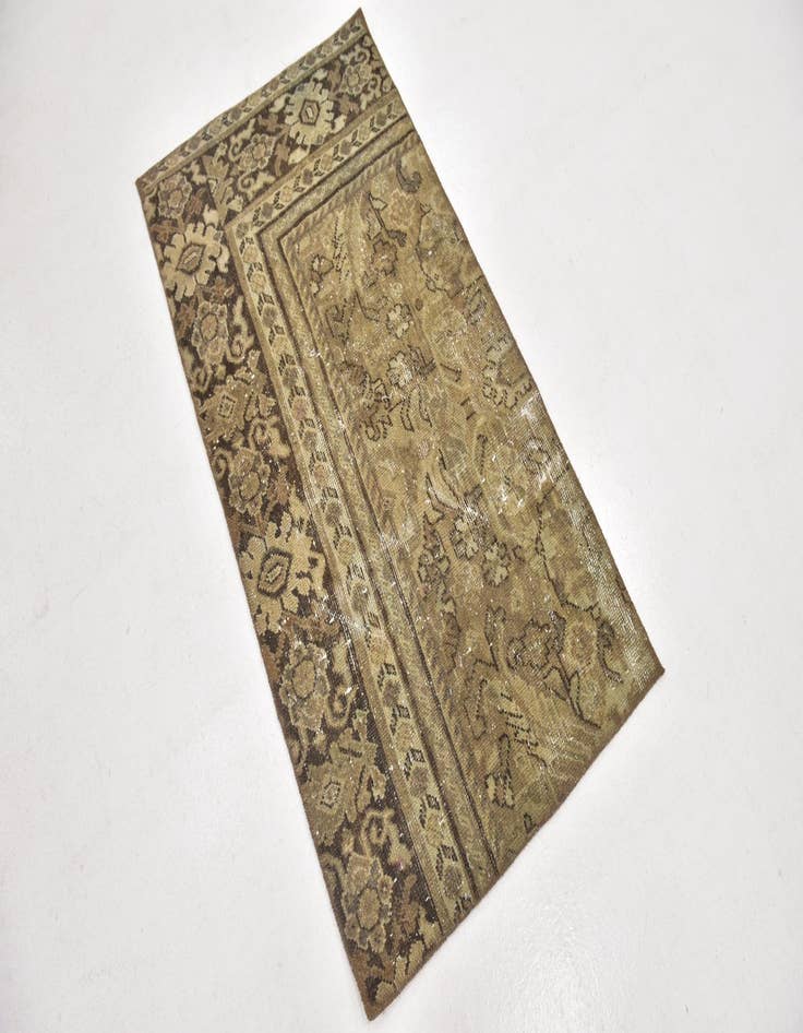 Detail image of 2' 7 x 4' 8  Hand Knotted Ultra Vintage Persian Wool Rug