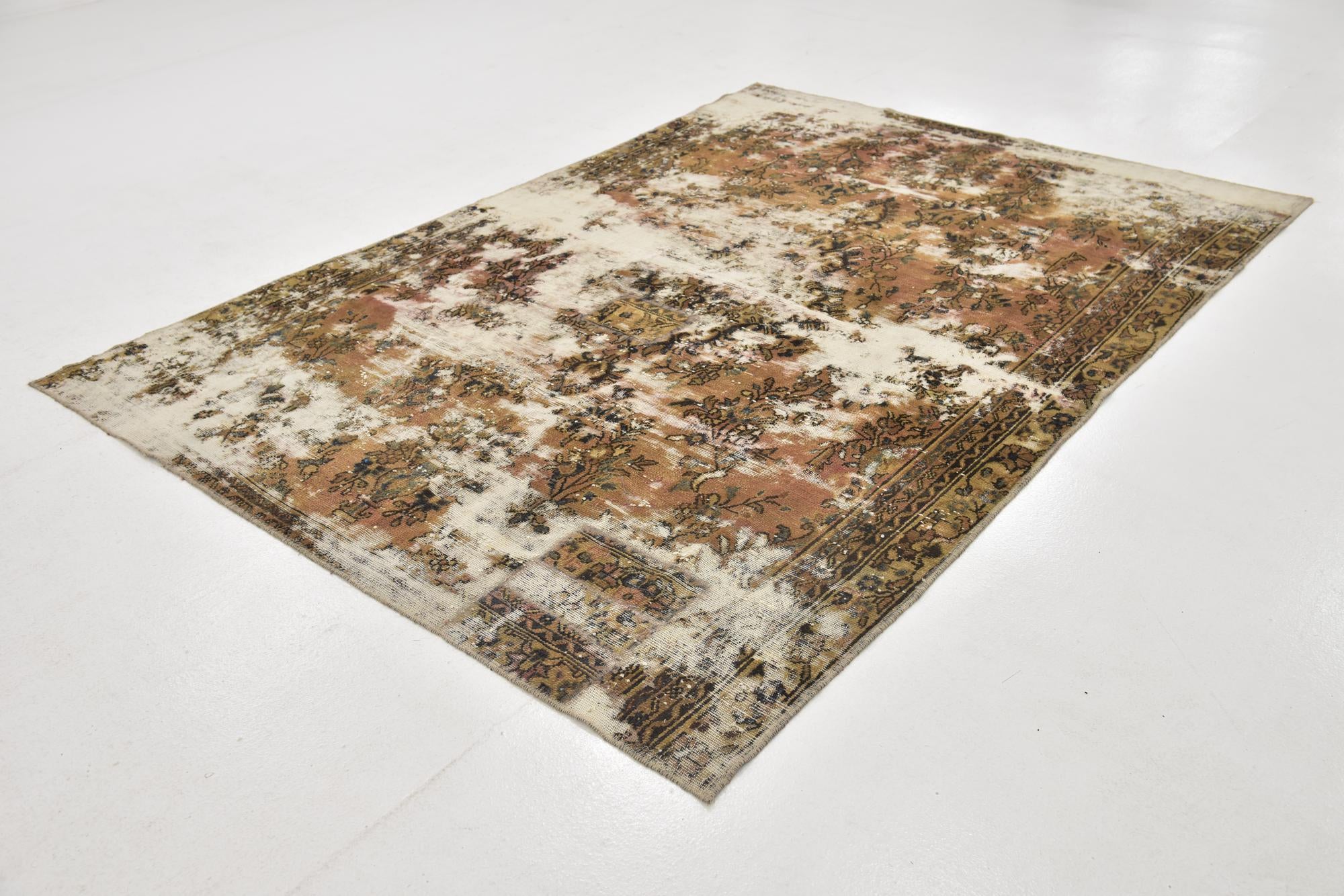 6' x 8' 5 Hand Knotted Ultra Vintage Persian Wool Rug