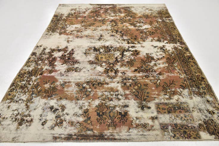 Detail image of 6' x 8' 5 Hand Knotted Ultra Vintage Persian Wool Rug