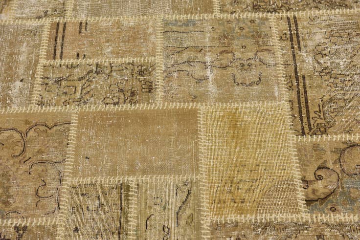 Detail image of 5' x 6' 8 Hand Knotted Ultra Vintage Persian Wool Rug