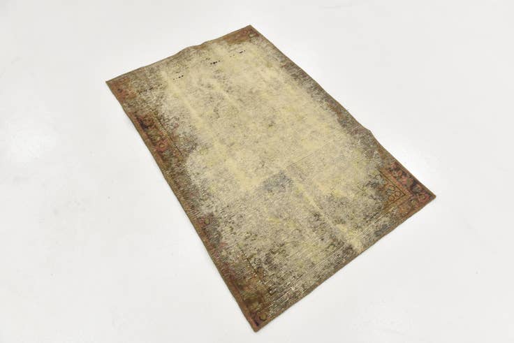 Detail image of 3' x 4' 8 Hand Knotted Ultra Vintage Persian Wool Rug
