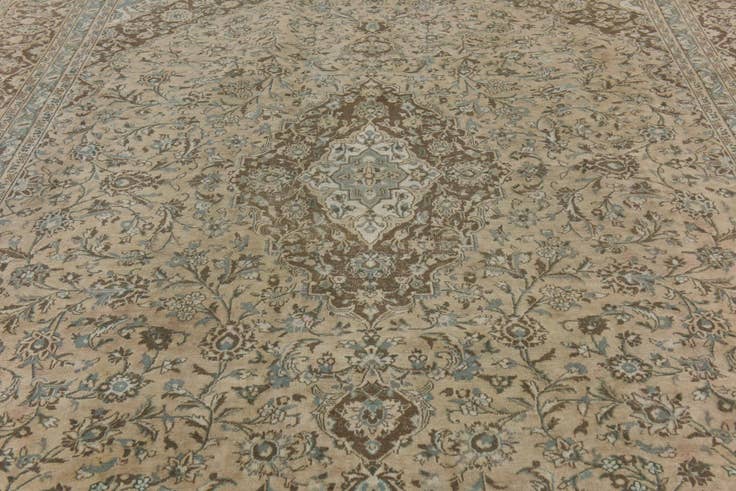 Detail image of 9' 6 x 12' 5 Hand Knotted Ultra Vintage Persian Wool Rug