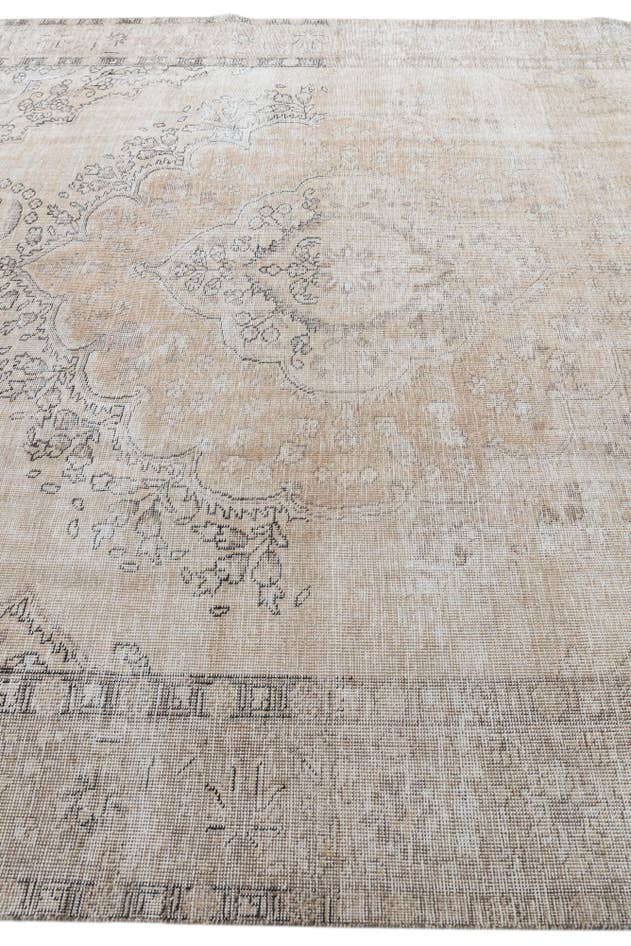 Detail image of 9' 2 x 12' 3 Hand Knotted Ultra Vintage Persian Wool Rug