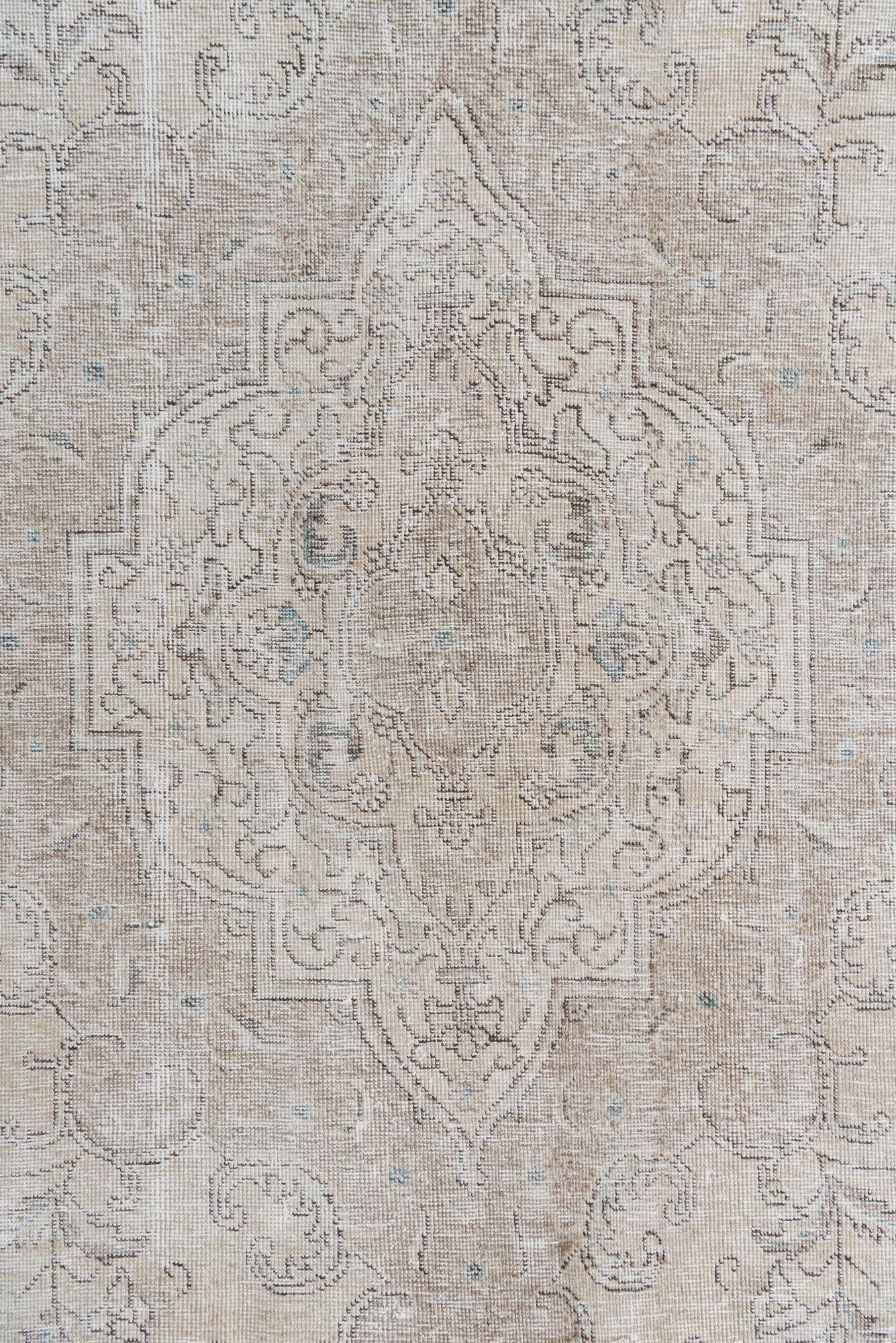 8' 5 x 11' 5 Hand Knotted Ultra Vintage Persian Wool Rug