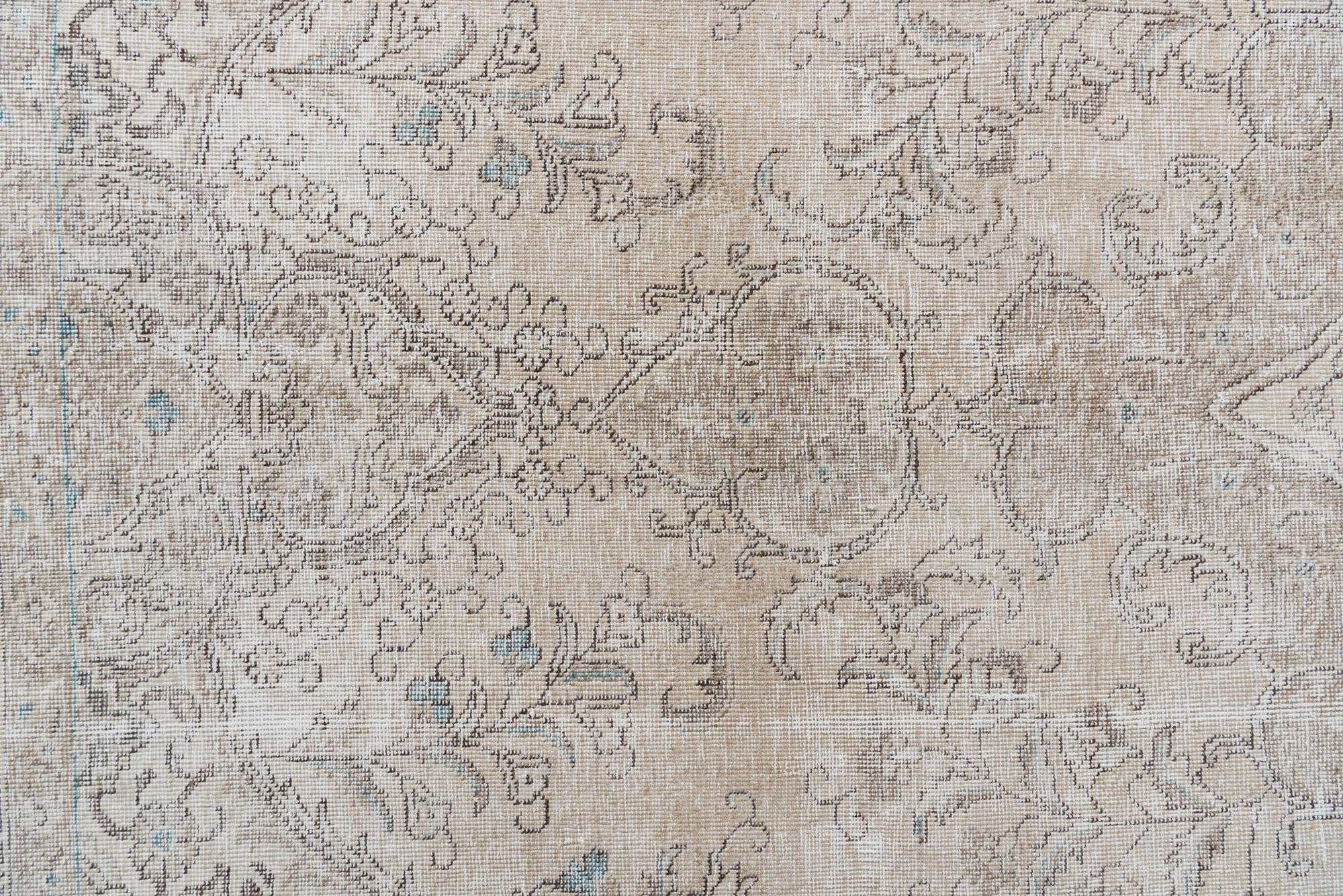 8' 5 x 11' 5 Hand Knotted Ultra Vintage Persian Wool Rug