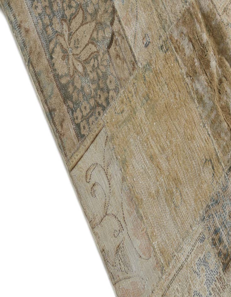 Detail image of 6' 9 x 10'  Hand Knotted Ultra Vintage Persian Wool Rug