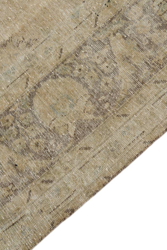 Detail image of 8' x 11' 1 Hand Knotted Ultra Vintage Persian Wool Rug