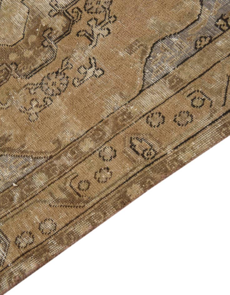 Detail image of 4' 6 x 5' 8  Hand Knotted Ultra Vintage Persian Wool Rug