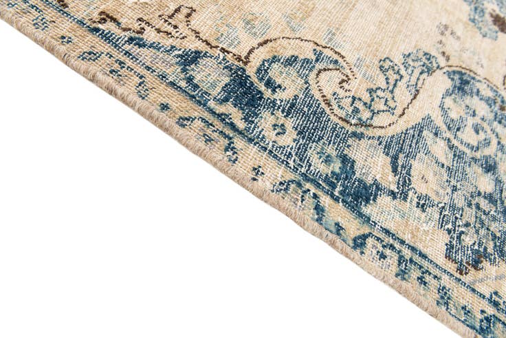 Detail image of 6' 6 x 9' 4 Hand Knotted Ultra Vintage Persian Wool Rug