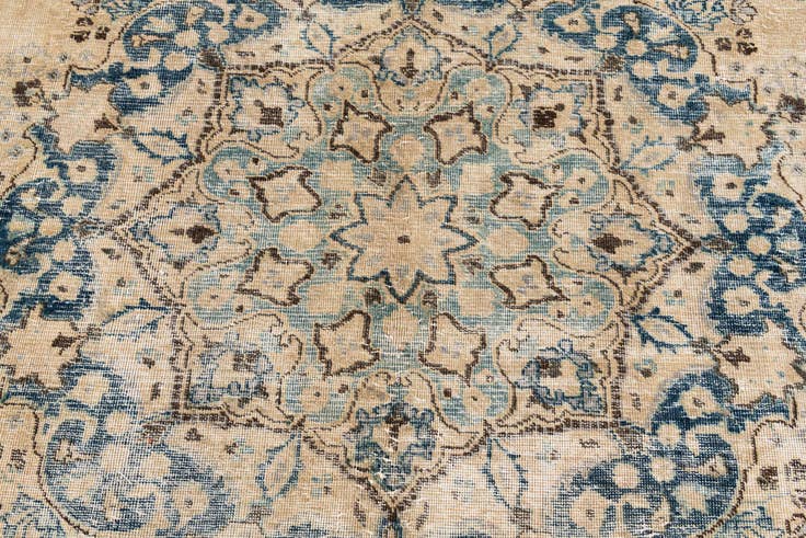 Detail image of 6' 6 x 9' 4 Hand Knotted Ultra Vintage Persian Wool Rug
