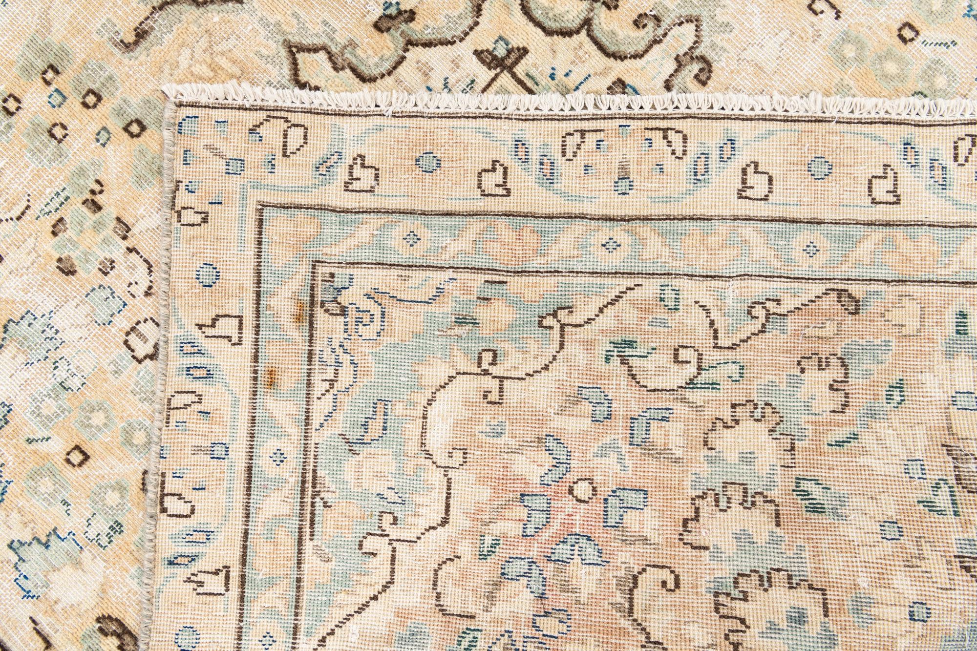 7' 1 x 10' 8 Hand Knotted Ultra Vintage Wool Rug