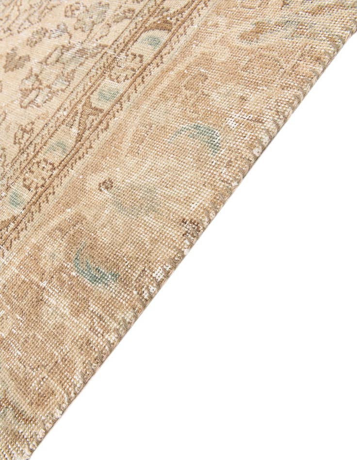 Detail image of 8' 9 x 11' 8  Hand Knotted Ultra Vintage Wool Rug