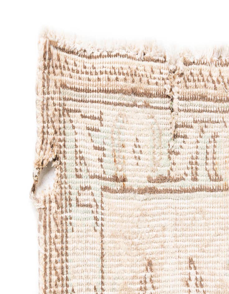 Detail image of 10' x 13' 3 Hand Knotted Ultra Vintage Wool Rug