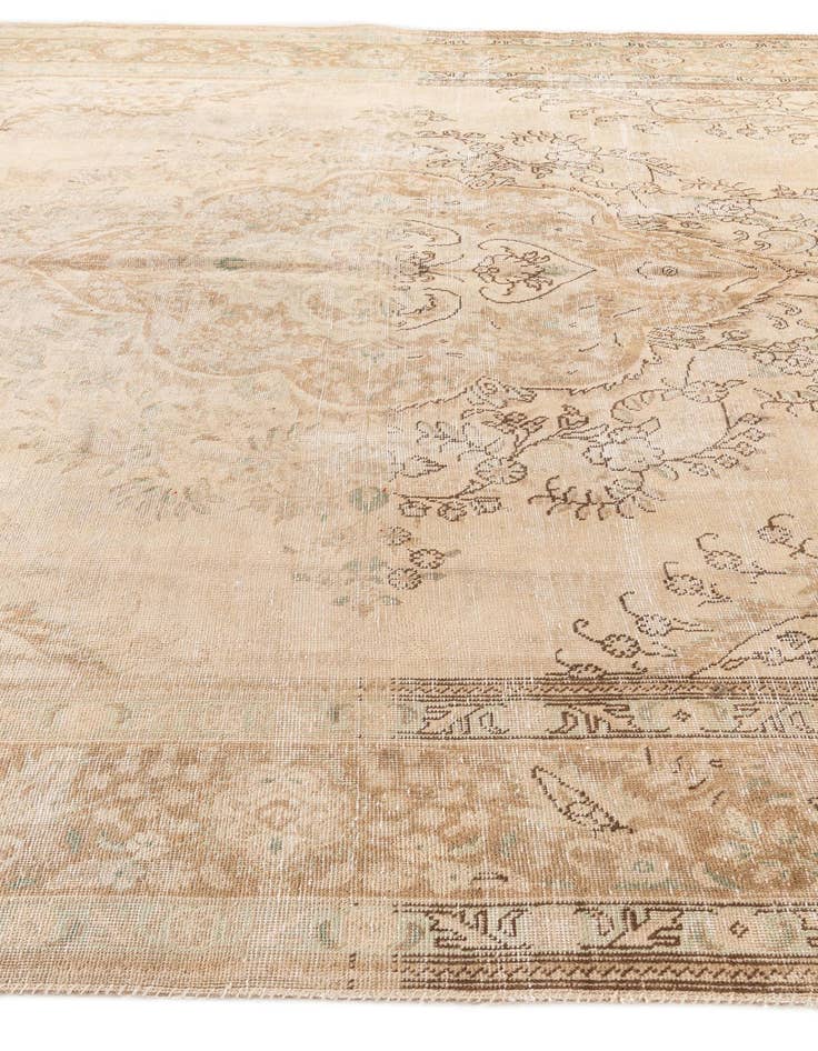 Detail image of 10' x 13' 3 Hand Knotted Ultra Vintage Wool Rug