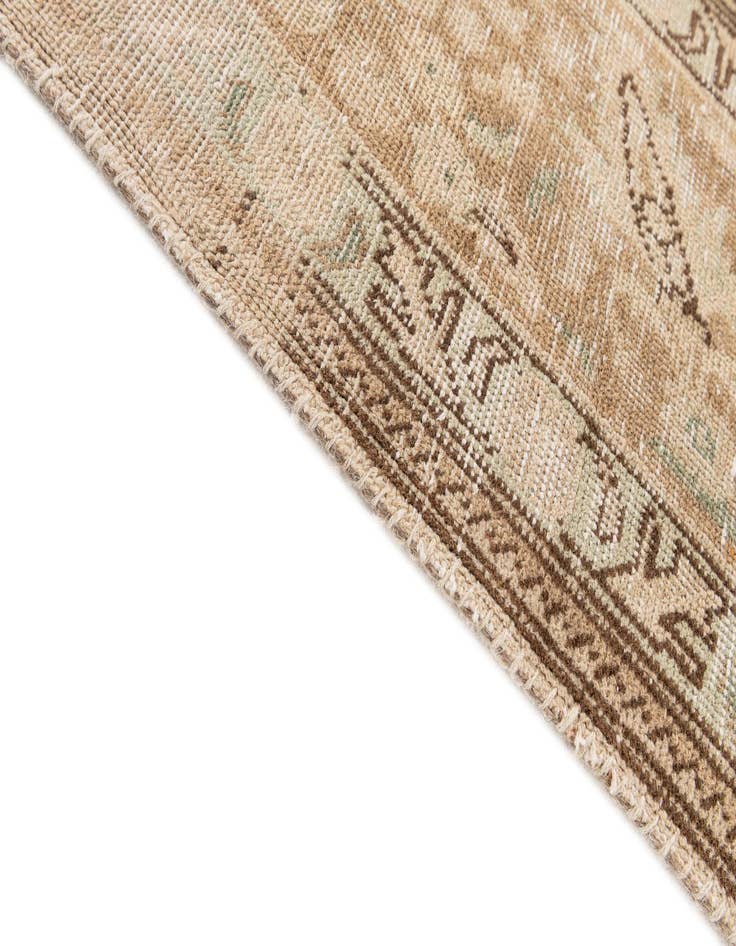 Detail image of 10' x 13' 3 Hand Knotted Ultra Vintage Wool Rug