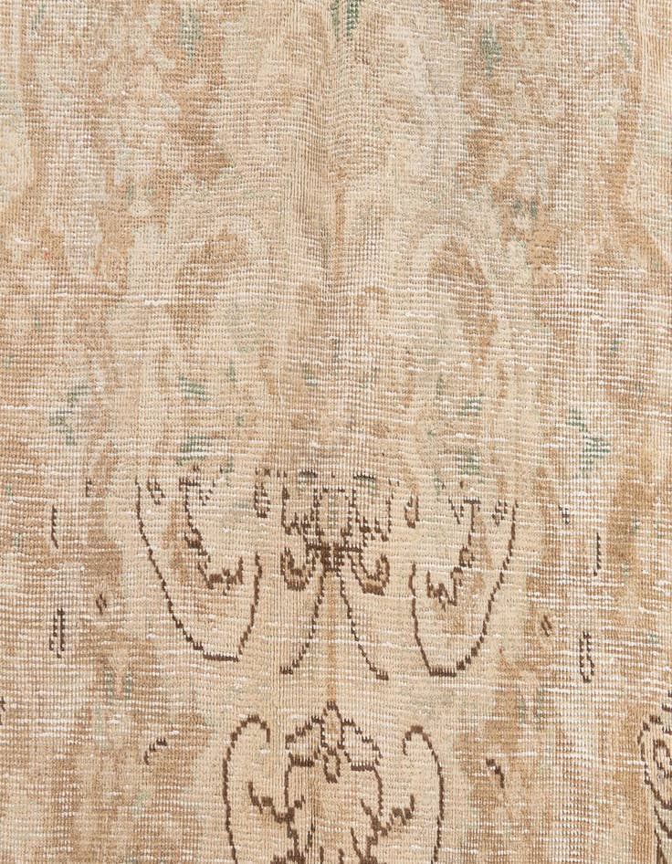 Detail image of 10' x 13' 3 Hand Knotted Ultra Vintage Wool Rug