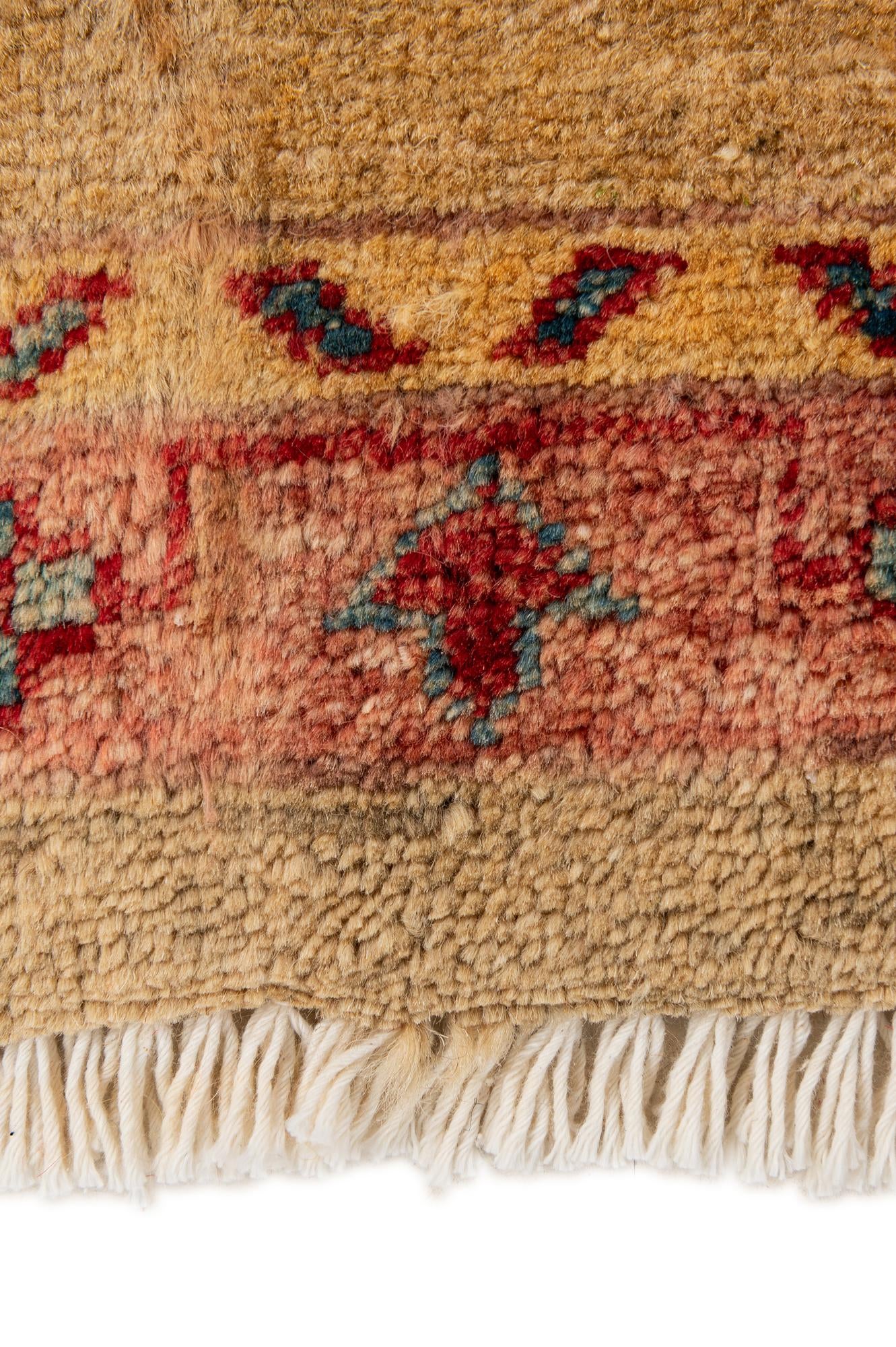 5' 2 x 7' 6 Hand Knotted Ziegler Wool Rug