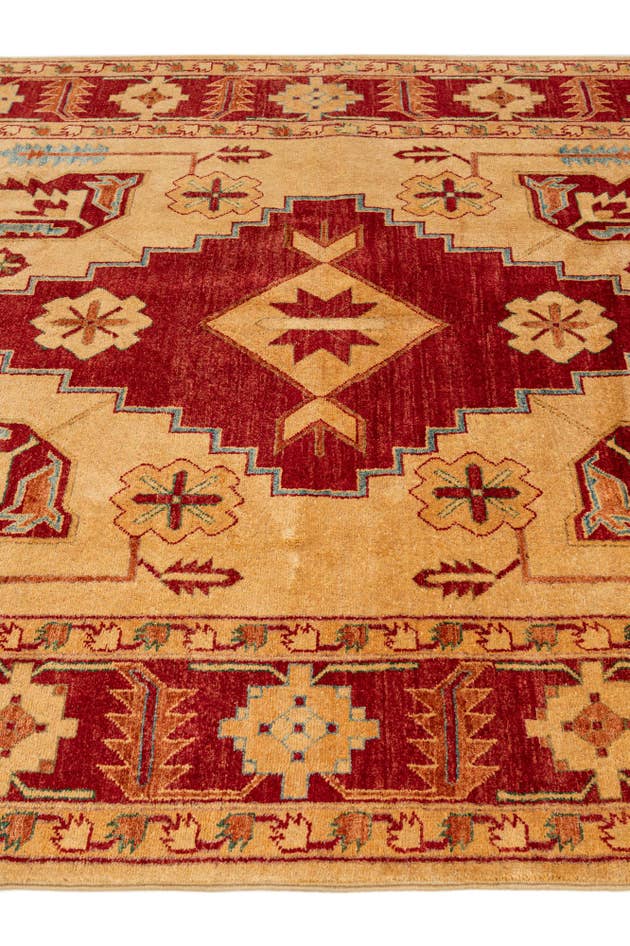 Detail image of 5' 8 x 7' 9 Hand Knotted Ziegler Wool Rug
