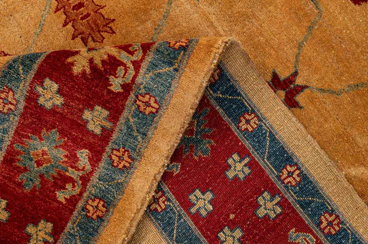 5' 9 x 7' 10 Hand Knotted Ziegler Wool Rug