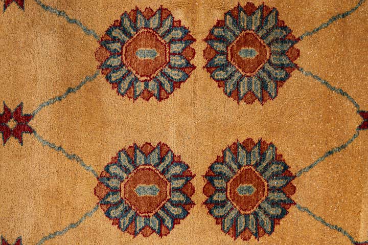 5' 7 x 7' 7 Hand Knotted Ziegler Wool Rug