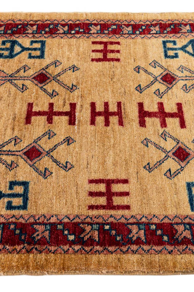 Detail image of 2' 7 x 3' 9 Hand Knotted Ziegler Wool Rug