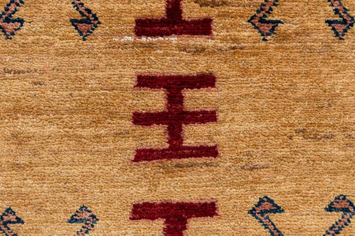 2' 7 x 3' 9 Hand Knotted Ziegler Wool Rug
