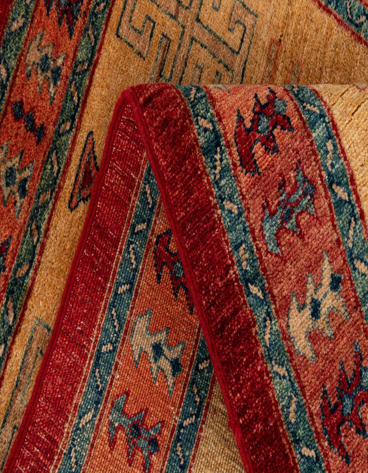 Detail image of 3' 3 x 4' 9  Hand Knotted Ziegler Wool Rug