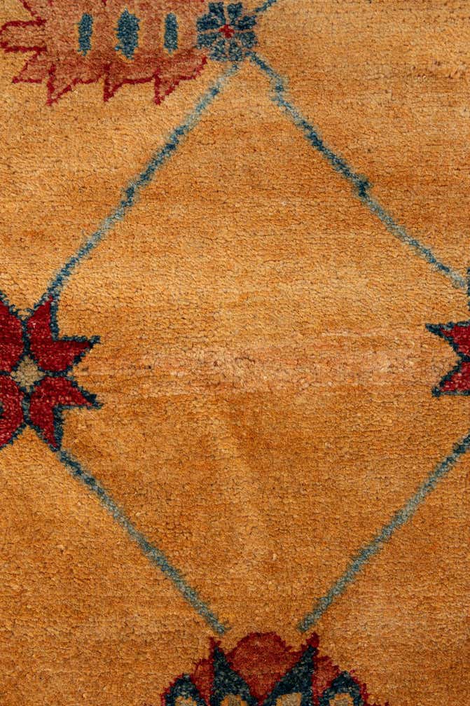 5' 9 x 7' 7 Hand Knotted Ziegler Wool Rug