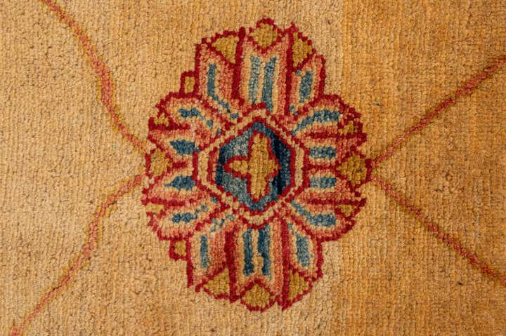 5' 6 x 7' 9 Hand Knotted Ziegler Wool Rug