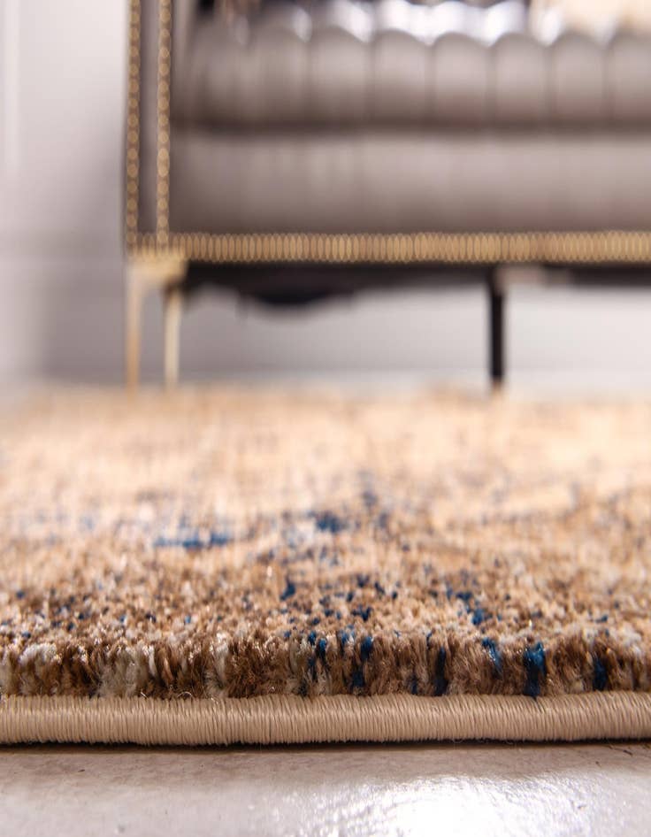 Detail image of 4' 5 x 4' 5 Charlestown Round Rug