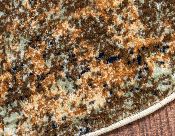 Detail image of 4' 5 x 4' 5 Charlestown Round Rug