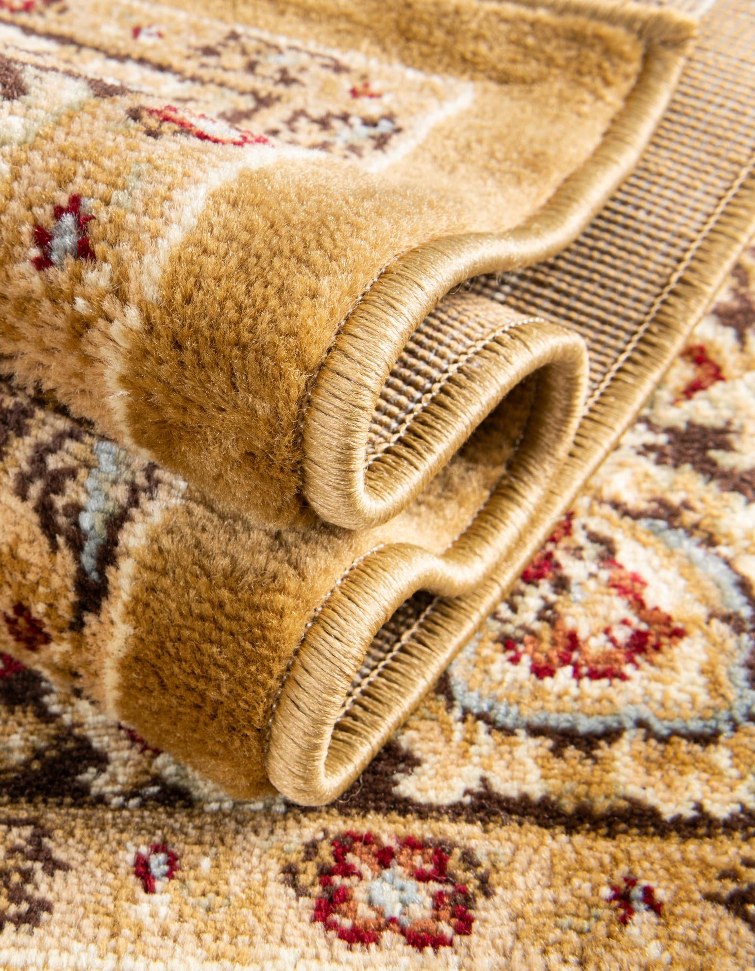 7' 10 x 7' 10 Classic Agra Round Rug