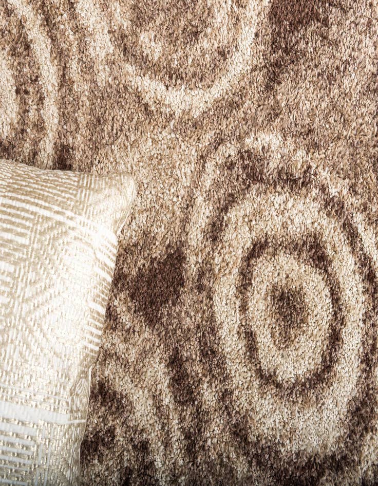 Detail image of 3' 3 x 3' 3 Equinox Round Rug